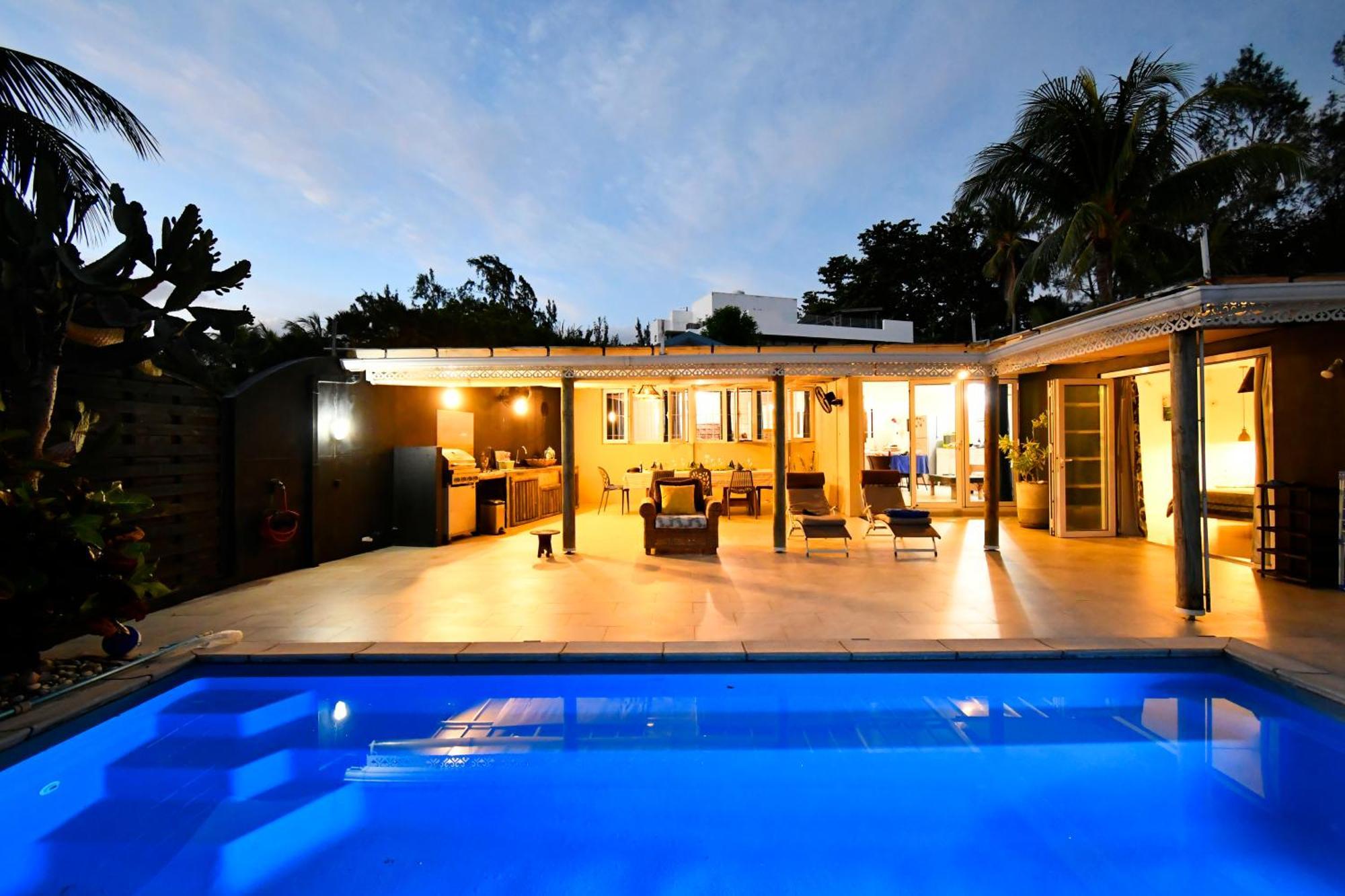 Chalet Kestrel With Pool On The Beach Riambel Екстериор снимка