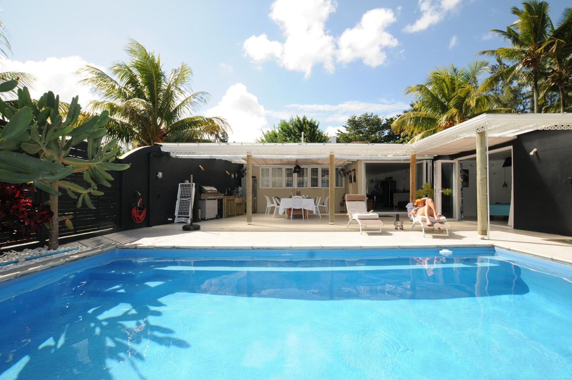 Chalet Kestrel With Pool On The Beach Riambel Екстериор снимка