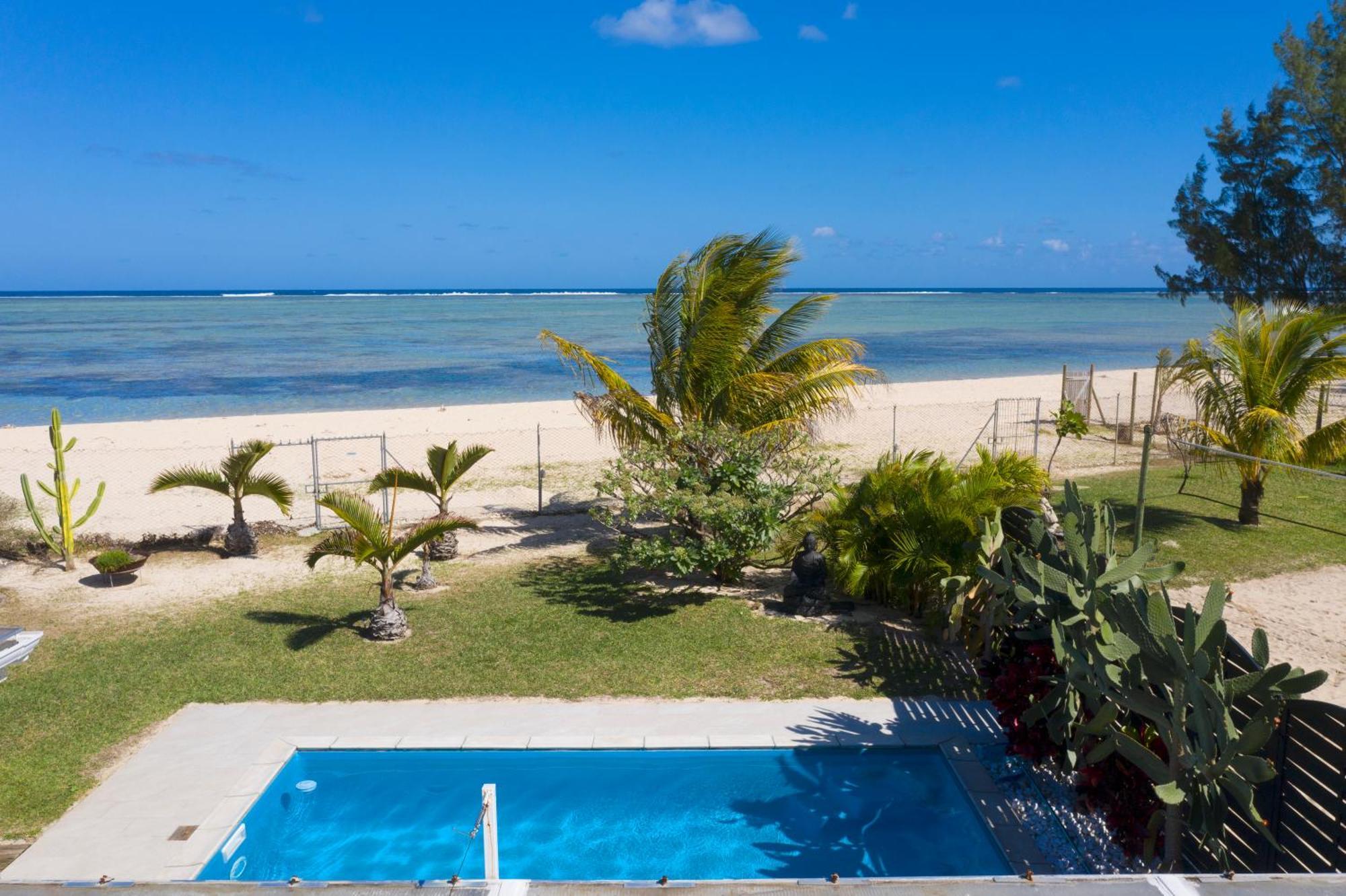 Chalet Kestrel With Pool On The Beach Riambel Екстериор снимка